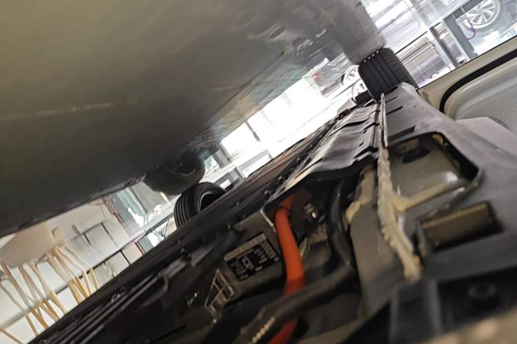 Used Geely Galaxy Geome 2026 Model 310km Youth Edition Left Side Sill