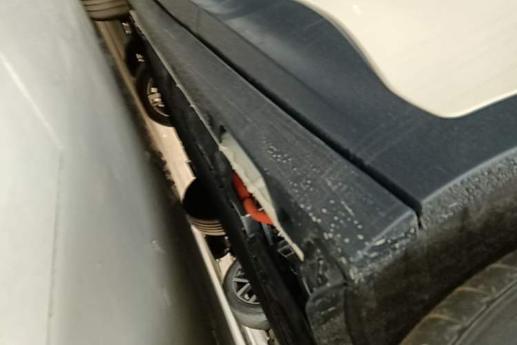 Used Geely Galaxy Geome 2026 Model 310km Youth Edition Left Side Sill