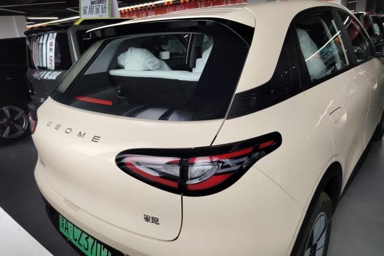 Used Geely Galaxy Geome 2026 Model 310km Youth Edition Rear