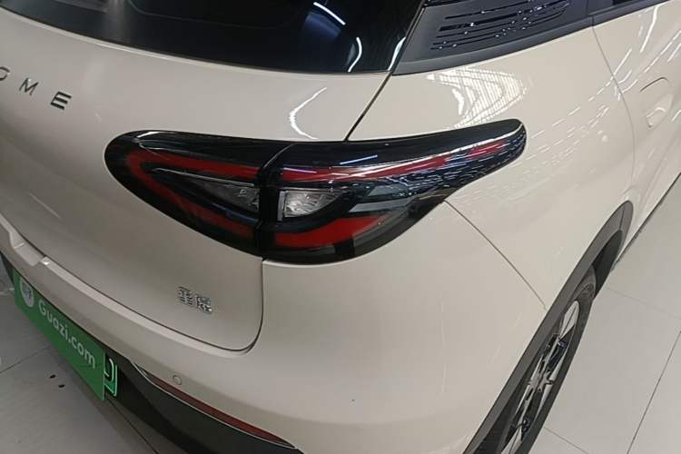 Used Geely Galaxy Geome 2026 Model 310km Dream Edition Right Rear Taillight