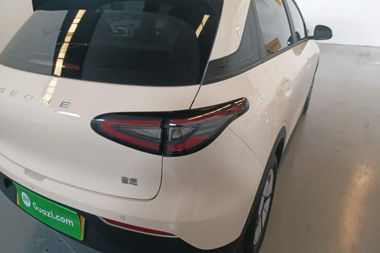 Used Geely Galaxy Geome 2026 Model 310km Youth Edition Right Rear Taillight