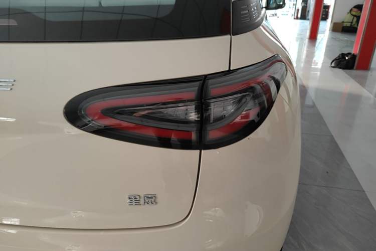 Used Geely Galaxy Geome 2026 Model 310km Youth Edition Right Rear Taillight