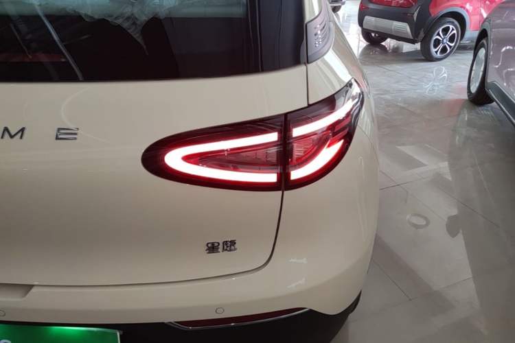 Used Geely Galaxy Geome 2026 Model 310km Youth Edition Right Rear Taillight