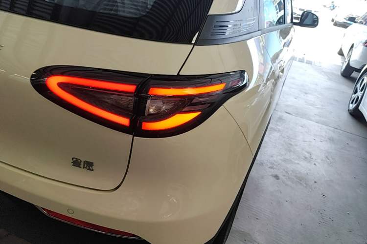 Used Geely Galaxy Geome 2026 Model 310km Dream Edition Right Rear Taillight