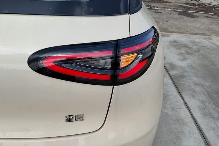 Used Geely Galaxy Geome 2026 Model 310km Youth Edition Right Rear Taillight