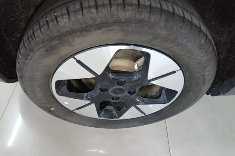 Used Geely Galaxy Geome 2026 Model 410km Freedom Edition Right Rear Wheel Hub