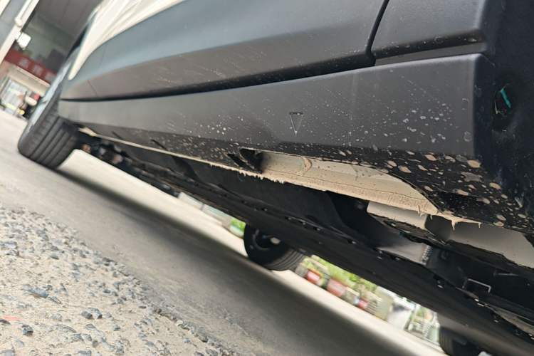 Used Geely Galaxy Geome 2026 Model 310km Youth Edition Right Side Sill