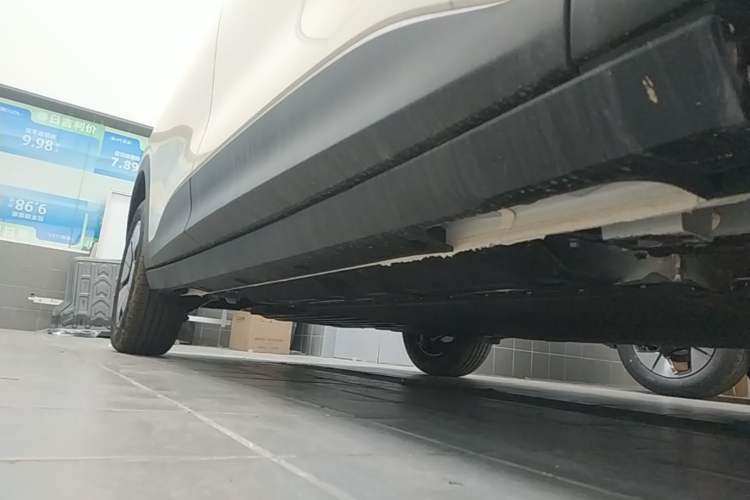 Used Geely Galaxy Geome 2026 Model 310km Youth Edition Right Side Sill