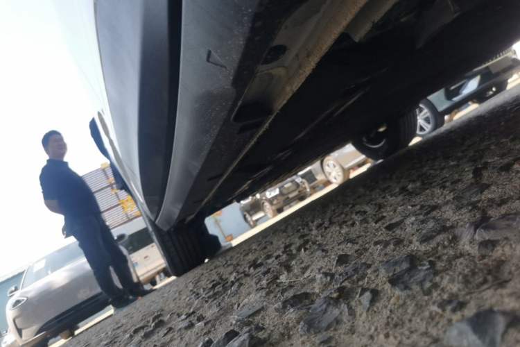 Used Geely Galaxy Geome 2026 Model 310km Youth Edition Right Side Sill