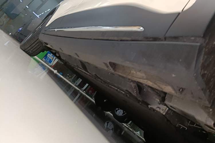Used Geely Galaxy Geome 2026 Model 310km Dream Edition Right Side Sill