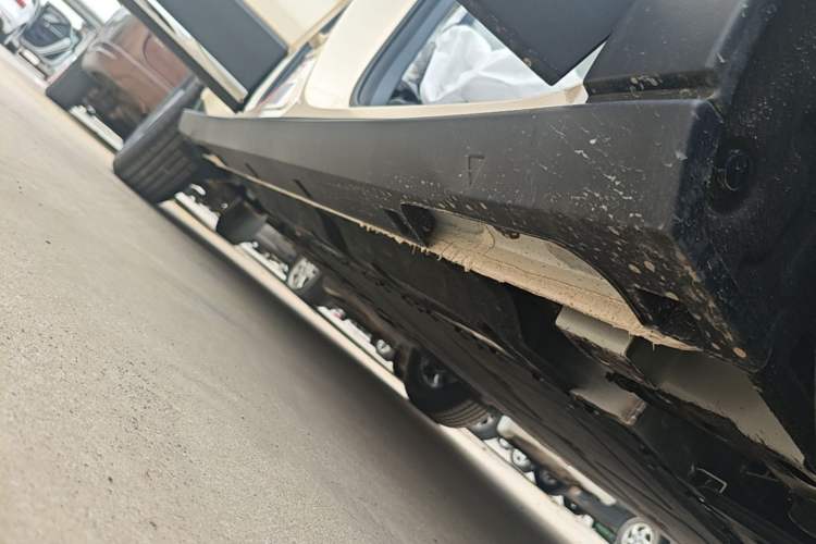 Used Geely Galaxy Geome 2026 Model 310km Dream Edition Right Side Sill