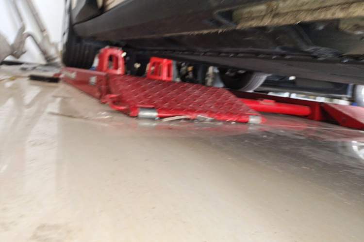 Used Geely Galaxy Geome 2026 Model 310km Youth Edition Right Side Sill