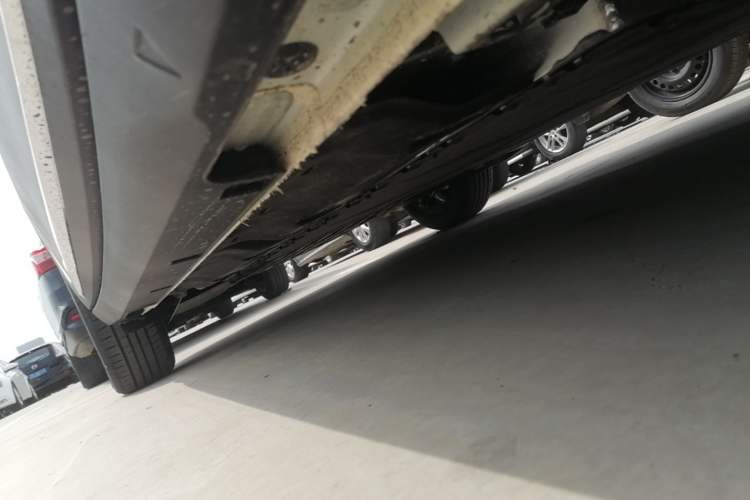 Used Geely Galaxy Geome 2026 Model 310km Dream Edition Right Side Sill