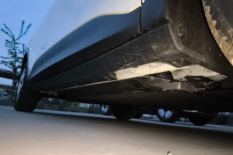 Used Geely Galaxy Geome 2026 Model 310km Youth Edition Right Side Sill