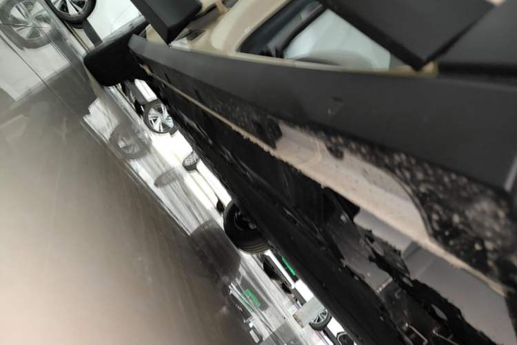 Used Geely Galaxy Geome 2026 Model 310km Youth Edition Right Side Sill