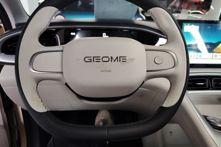 Used Geely Galaxy Geome 2026 Model 310km Youth Edition Steering Wheel