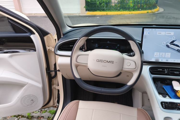 Used Geely Galaxy Geome 2026 Model 410km Freedom Edition Steering Wheel