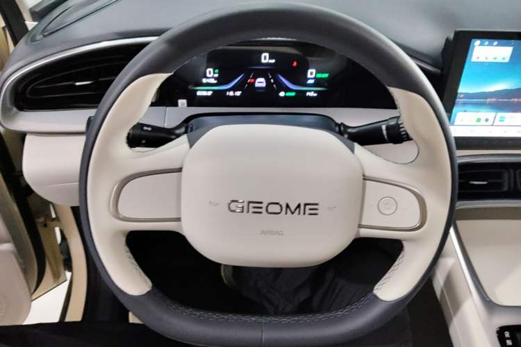 Used Geely Galaxy Geome 2026 Model 310km Youth Edition Steering Wheel