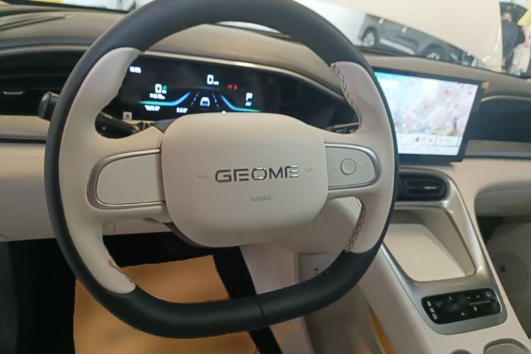 Used Geely Galaxy Geome 2026 Model 310km Youth Edition Steering Wheel