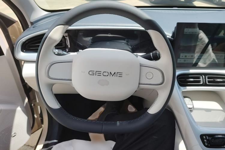 Used Geely Galaxy Geome 2026 Model 310km Youth Edition Steering Wheel