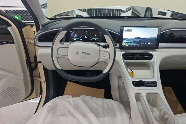 Used Geely Galaxy Geome 2026 Model 310km Youth Edition Steering Wheel