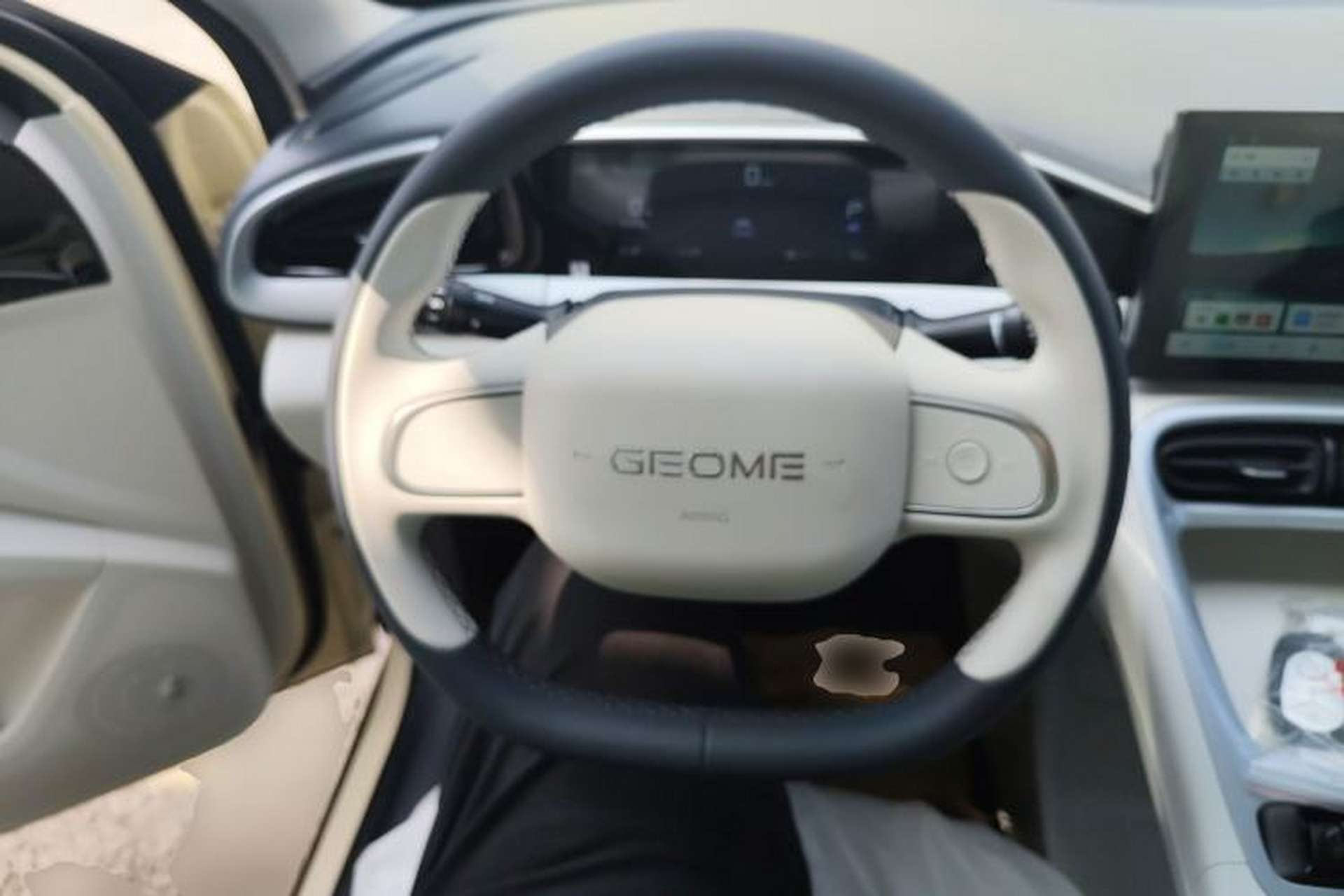 Used Geely Galaxy Geome 2026 Model 310km Youth Edition Steering Wheel