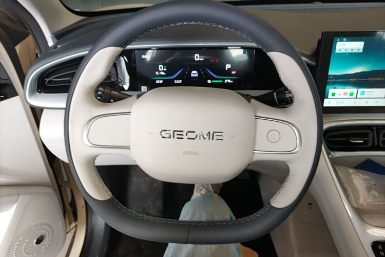 Used Geely Galaxy Geome 2026 Model 310km Youth Edition Steering Wheel