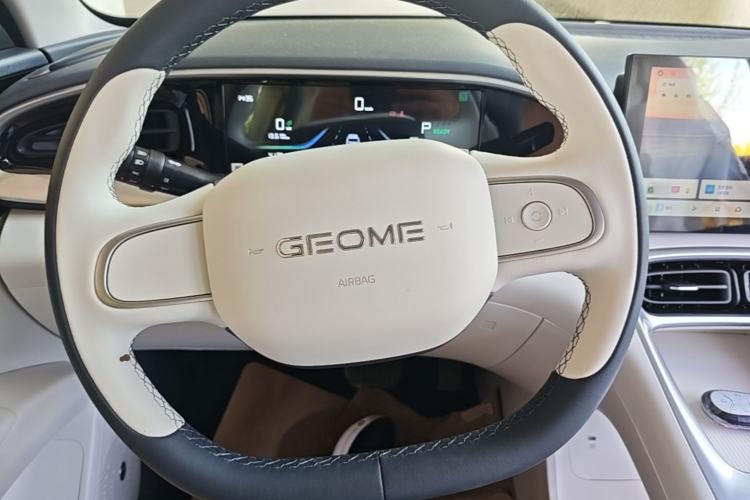 Used Geely Galaxy Geome 2026 Model 310km Youth Edition Steering Wheel