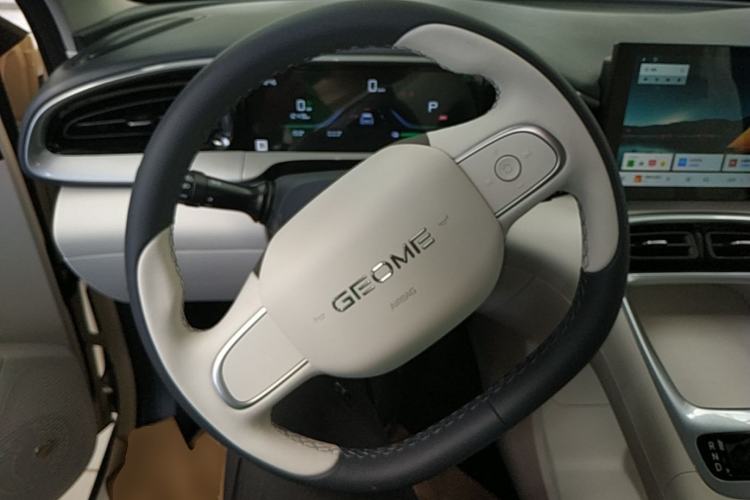 Used Geely Galaxy Geome 2026 Model 310km Youth Edition Steering Wheel