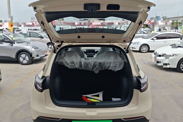 Used Geely Galaxy Geome 2026 Model 310km Youth Edition Trunk