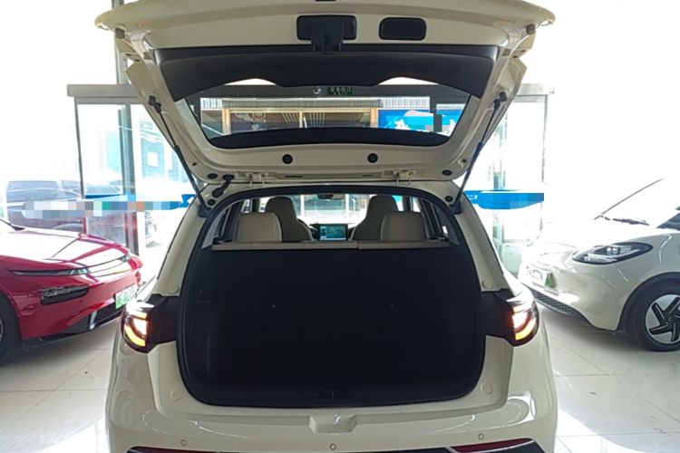 Used Geely Galaxy Geome 2026 Model 310km Youth Edition Trunk