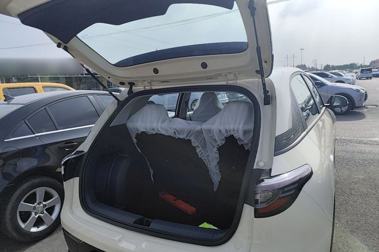 Used Geely Galaxy Geome 2026 Model 310km Youth Edition Trunk