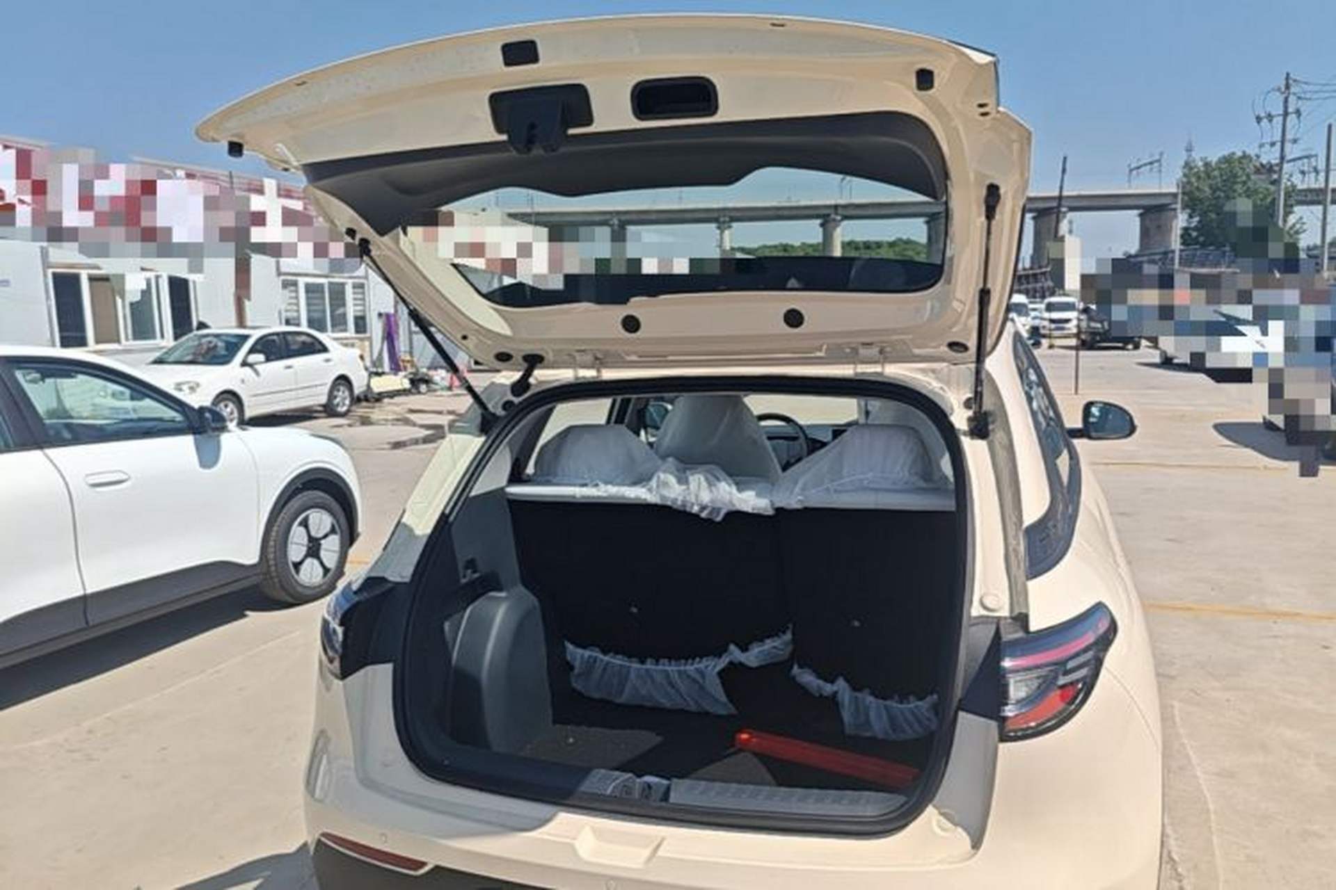 Used Geely Galaxy Geome 2026 Model 310km Youth Edition Trunk