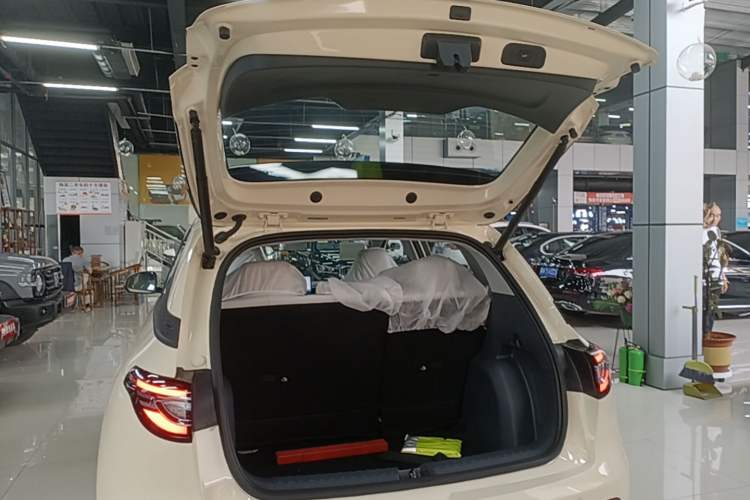 Used Geely Galaxy Geome 2026 Model 410km Freedom Edition Trunk