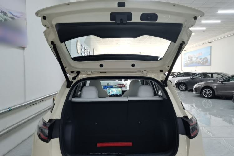 Used Geely Galaxy Geome 2026 Model 310km Dream Edition Trunk