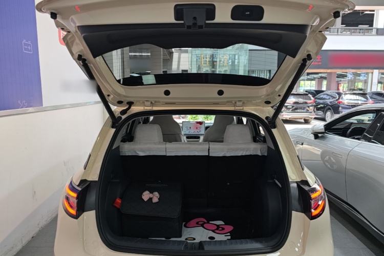 Used Geely Galaxy Geome 2026 Model 310km Dream Edition Trunk