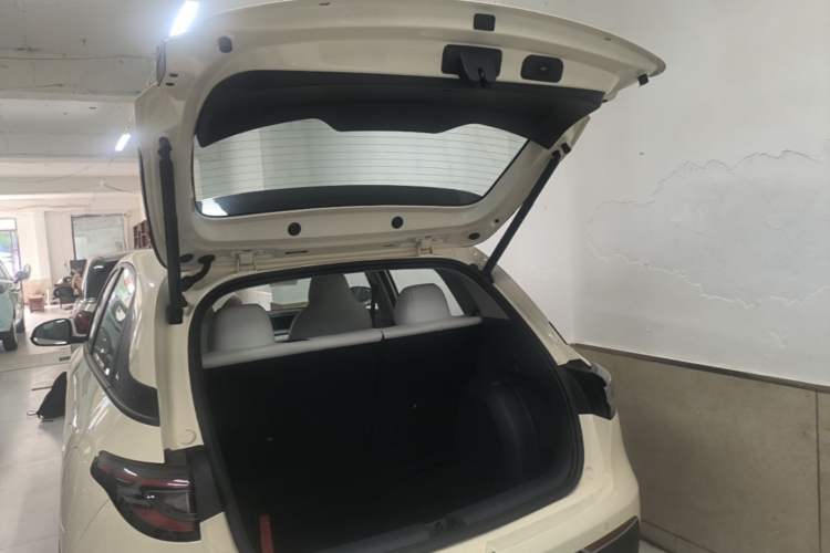 Used Geely Galaxy Geome 2026 Model 310km Dream Edition Trunk
