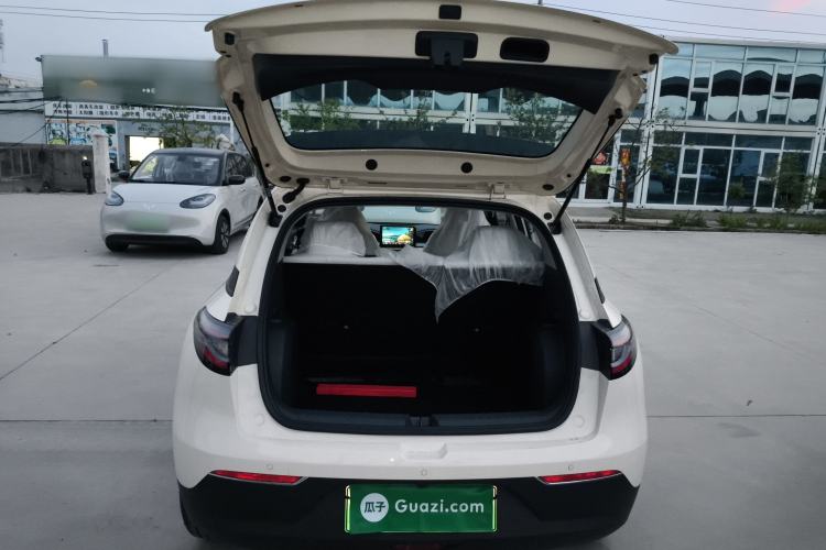 Used Geely Galaxy Geome 2026 Model 310km Youth Edition Trunk