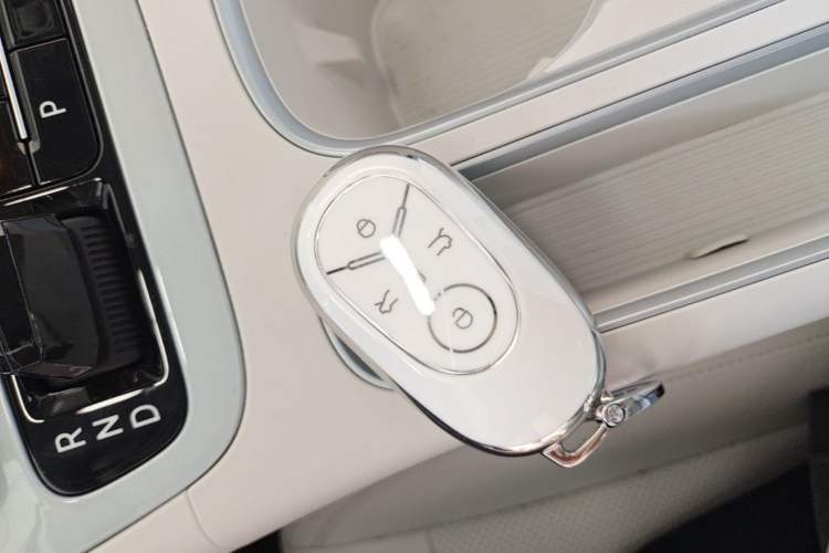 Used Geely Galaxy Geome 2026 Model 310km Youth Edition Vehicle Key