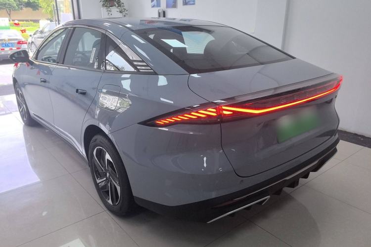 Used Geely Galaxy L6 2024 125km PLUS Dragon Edition Exterior 5