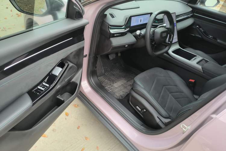 Used Geely Galaxy L6 2024 125km Creative Edition Driver Seat