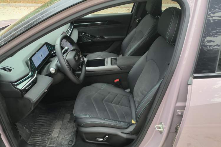 Used Geely Galaxy L6 2024 125km Creative Edition Left Front Seat