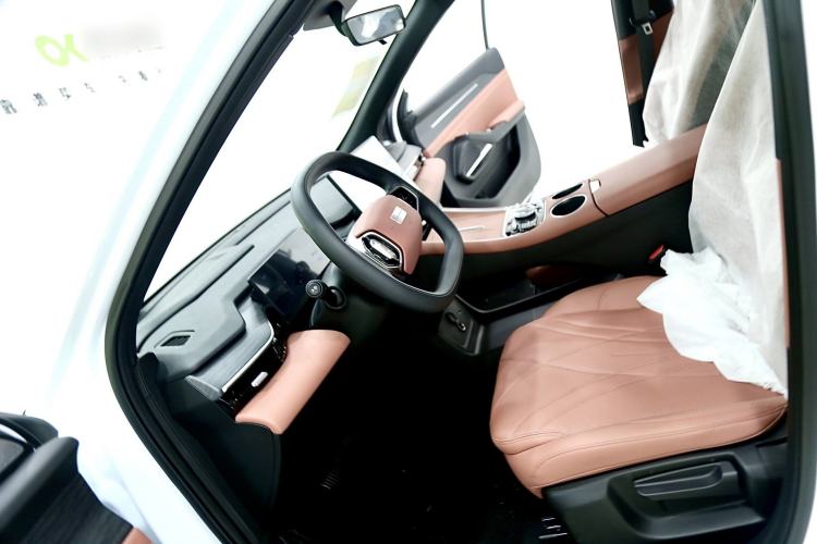 Used Geely Galaxy L6 2025 EM-i 140km Long-Range Version Interior 3