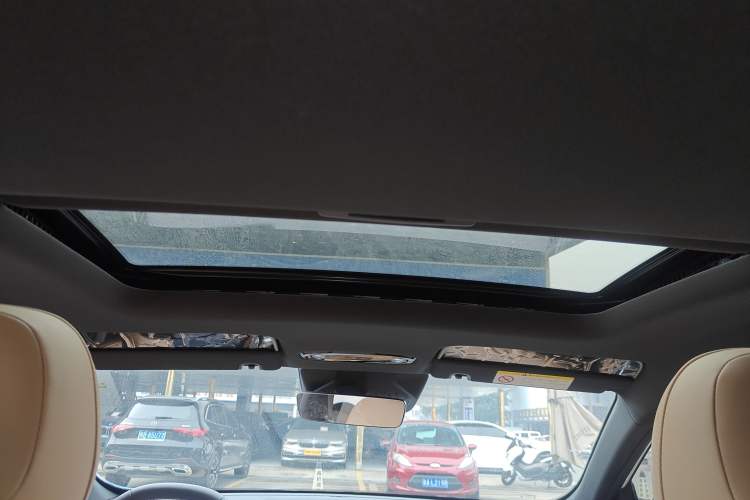 Used Geely Galaxy L6 2023 60km PLUS Headliner