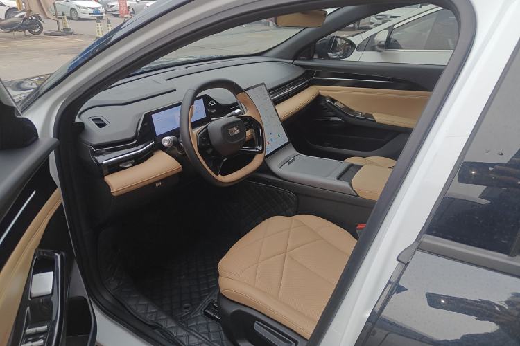 Used Geely Galaxy L6 2023 60km PLUS Left Front Seat
