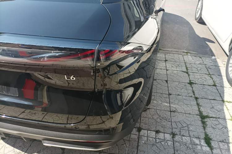 Used Geely Galaxy L6 2023 125km Starship Right Rear Taillight