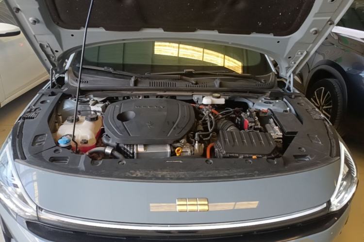 Used Geely Galaxy L6 2023 125km MAX Engine Bay