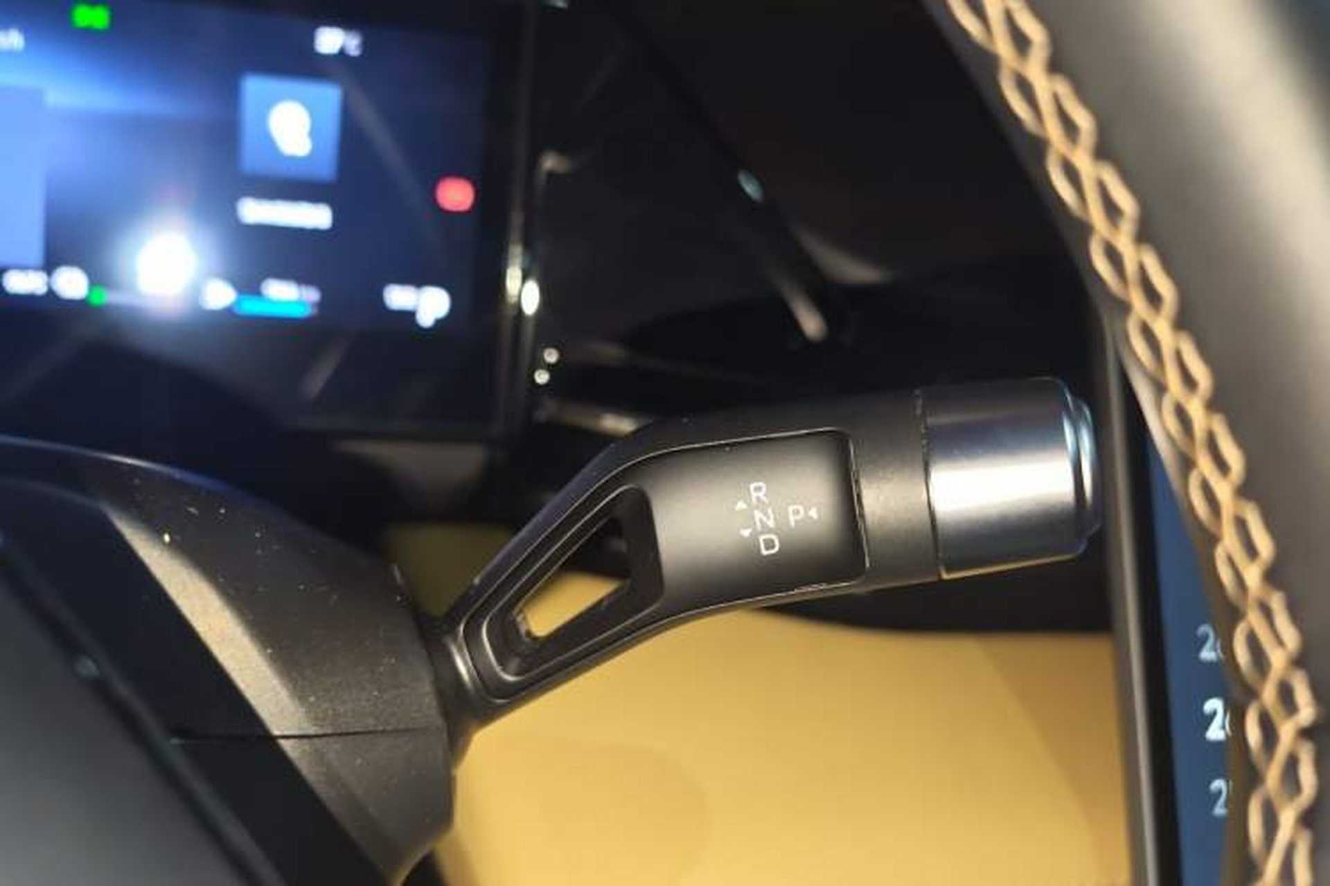 Used Geely Galaxy L6 2023 60km PLUS Gear Lever