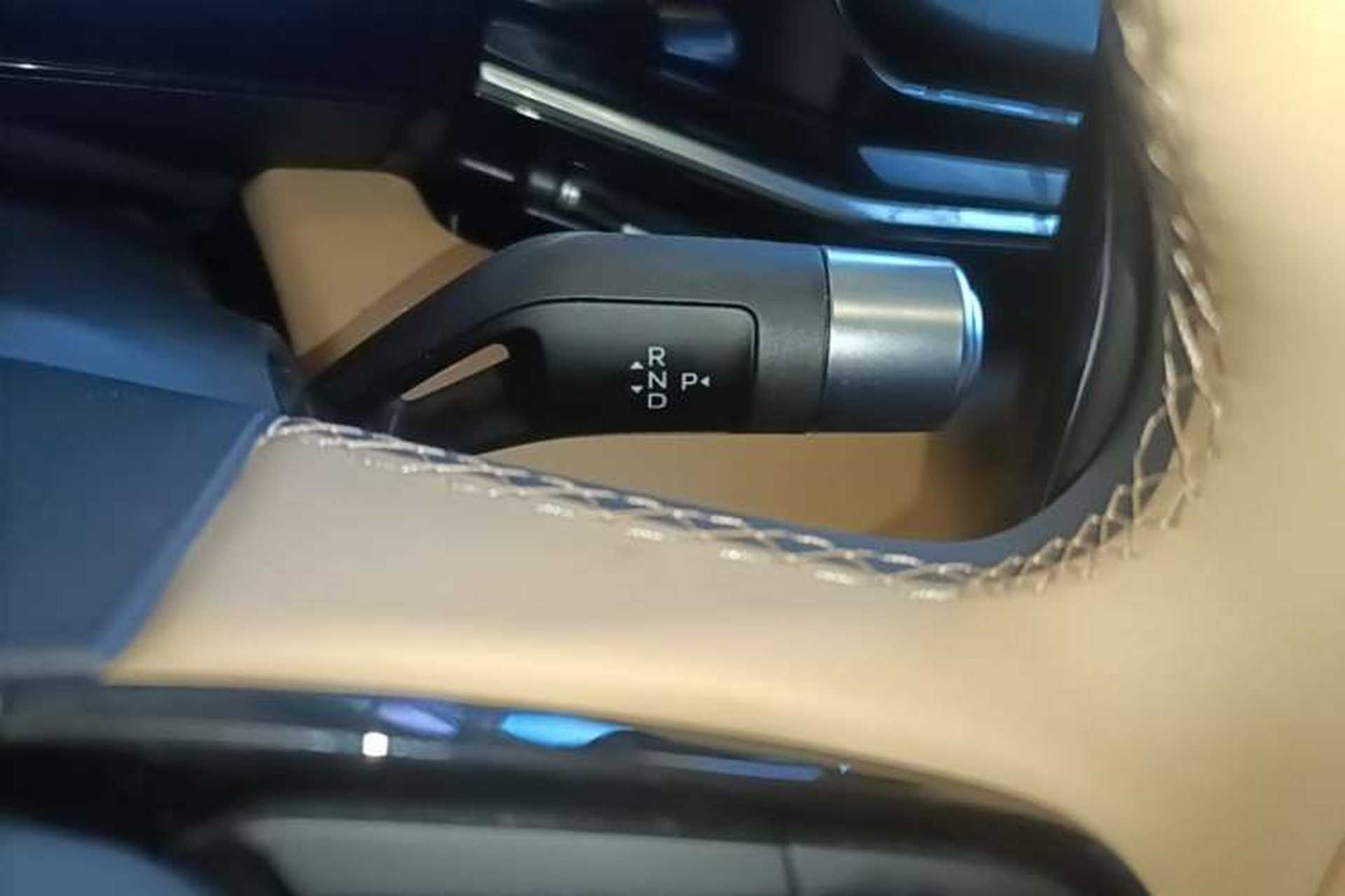 Used Geely Galaxy L6 2023 125km MAX Gear Lever