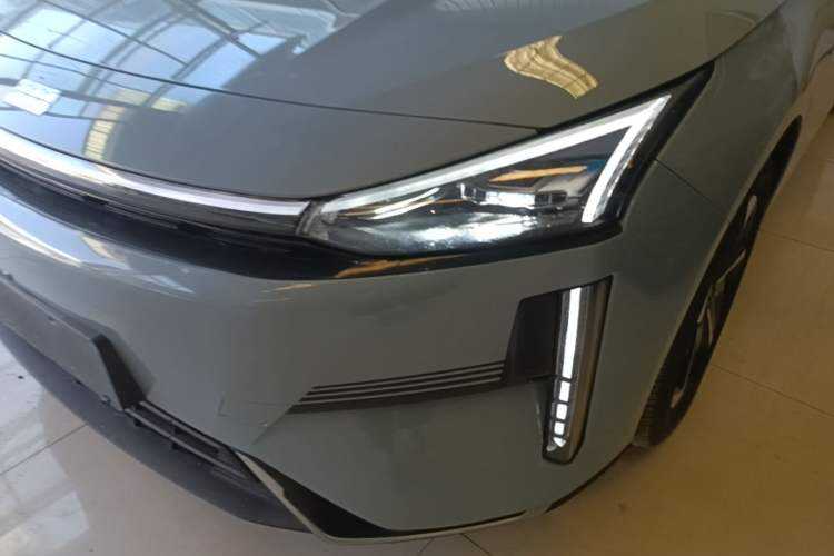 Used Geely Galaxy L6 2023 125km MAX Left Front Headlight